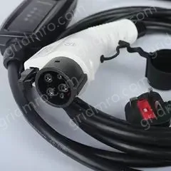 Type1 - UK Plug 13A-5m Leaf charging cable