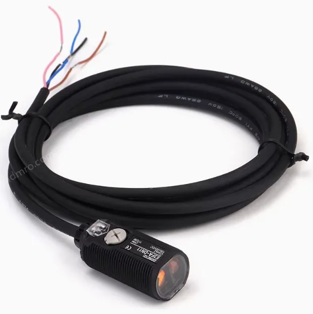 M12 plug-in type Diffuse reflection photoelectric switch,10-30VDC 3-wire proximity switch E3FA-DP21